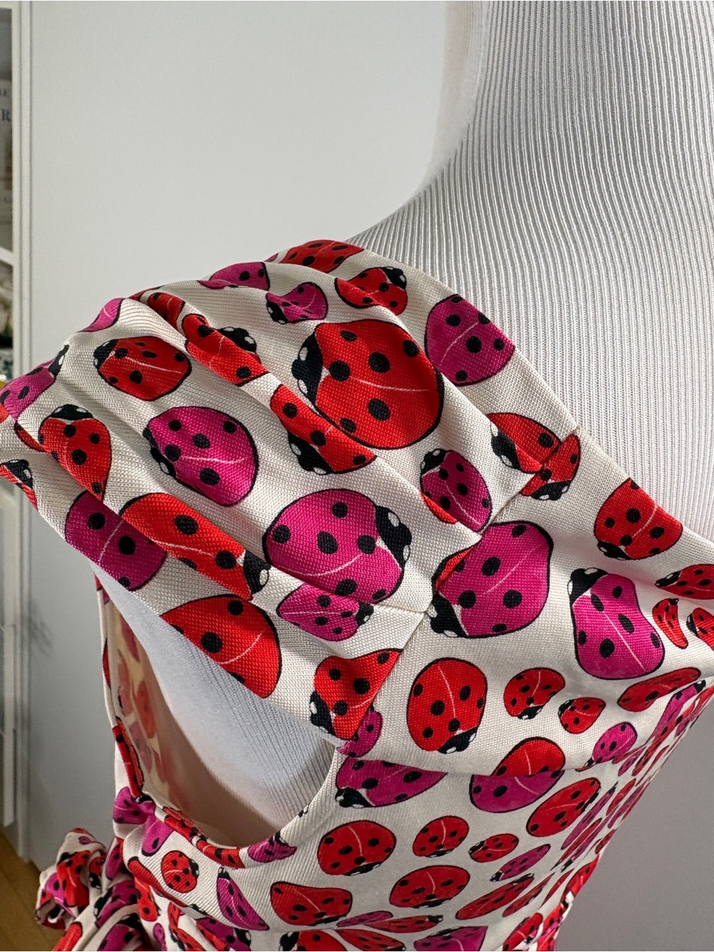 Diane Von Furstenberg 100% Silk Classic Wrap Midi Dress Ladybug Print 8 - Picture 5 of 11